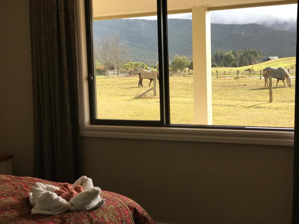 Kepler Oaks Chalet Te Anau Eksteriør billede