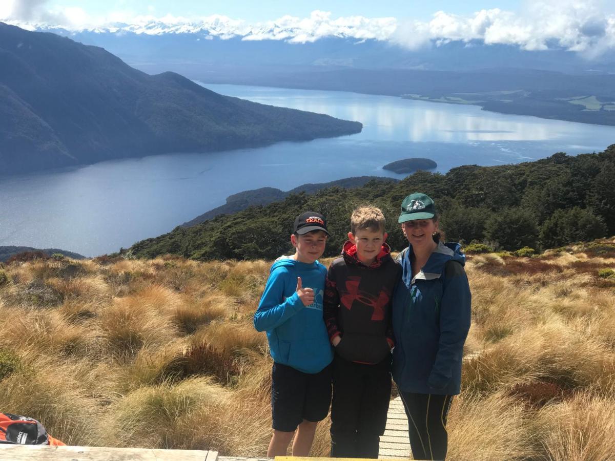 Kepler Oaks Chalet Te Anau Eksteriør billede